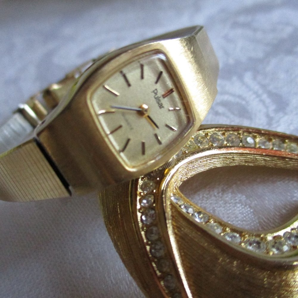 PULSAR QUARTZ GOLD WATCH – VINTAGE